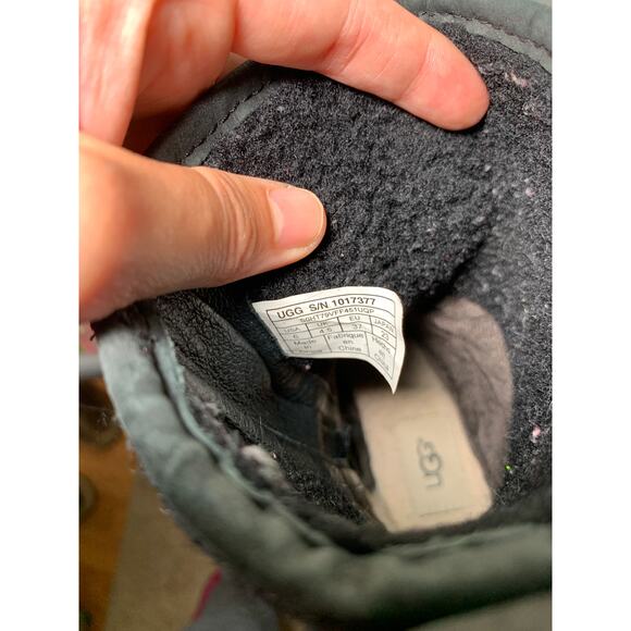 Ugg Women's Robbie Side Zip Leather & Wool Boots Size 6 - Picture 5 of 10